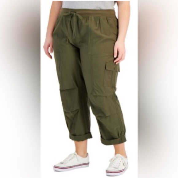 Tommy Hilfiger cargo cropped pants / capris. Stretchy tiestring waist. Olive. L - Picture 1 of 14